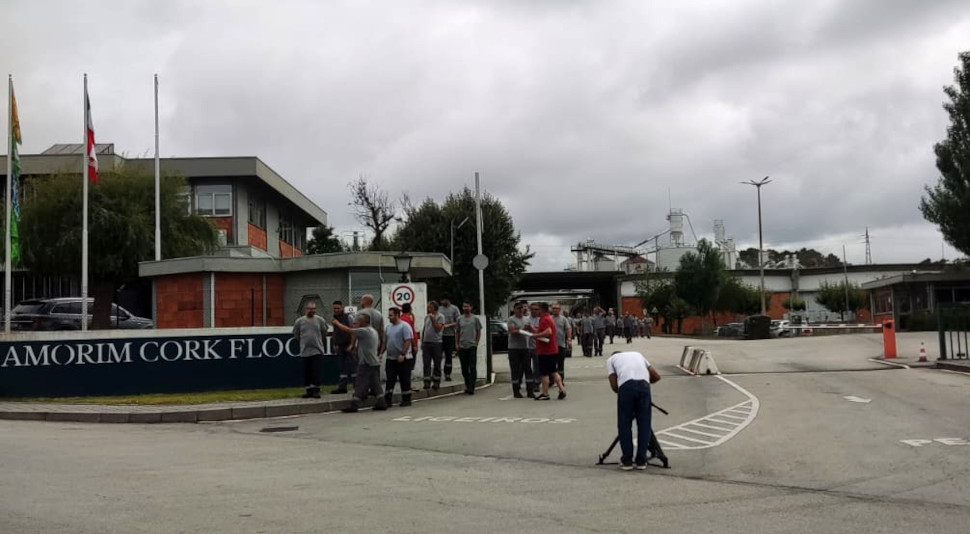 Corticeiros em greve hoje e no sábado pelo aumento dos salários